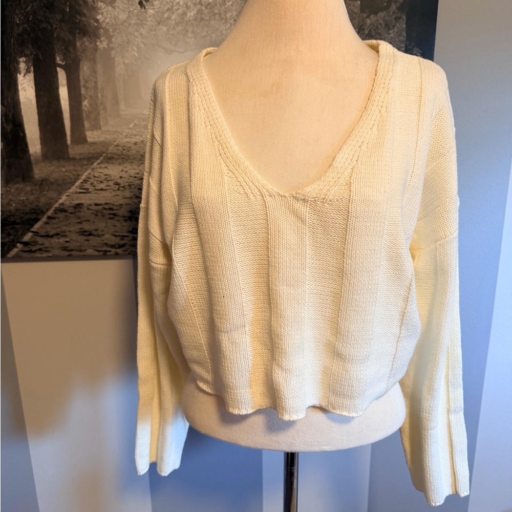Urban Outfitters Off-White V-Neck Ribbed Knit Sweater